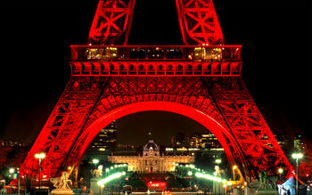 Eiffel Tower at Night screenshot