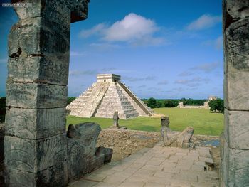 El Castillo, Chichen Itza, Mexico screenshot