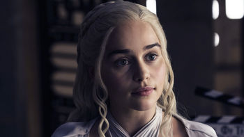 Emilia Clarke Daenerys Stormborn screenshot