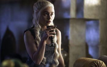 Emilia Clarke Daenerys Targaryen screenshot