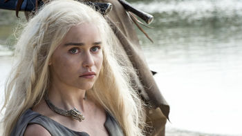 Emilia Clarke Game of Thrones Season 6 screenshot