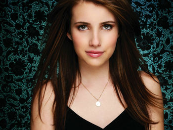 Emma Roberts HD screenshot