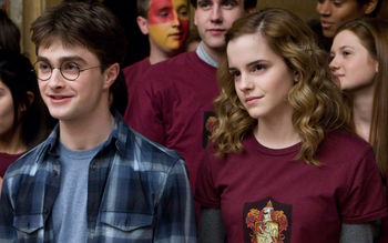 Emma Watson in Harry Potter 6 New screenshot