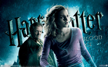 Emma Watson in HP6 screenshot