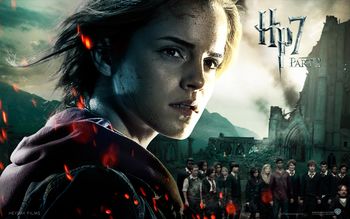 Emma Watson in HP7 Part 2 screenshot