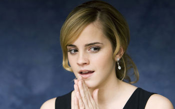 Emma Watson Thinking Wide Screen HD screenshot