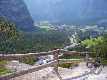 Enjoy The Sight Over Kandersteg screenshot