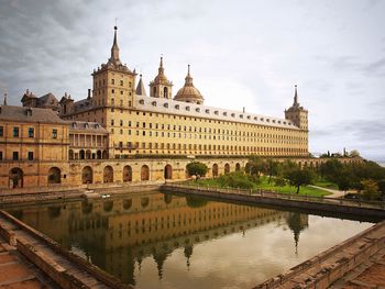 Escorial Monastery Spain screenshot