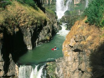 Extreme Kayaking White River Falls White River Oregon screenshot