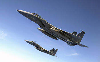 F 15 Eagles Fly Over the Pacific Ocean screenshot