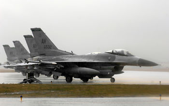 F 16 Fighting Falcons Operation Iraqi Freedom screenshot