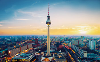 Fernsehturm Berlin TV Tower Germany screenshot