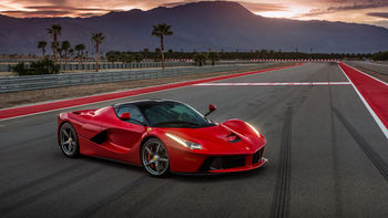 Ferrari LaFerrari 2017 4K screenshot