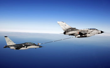 Fighter Aircraft Air to Air Refueling screenshot