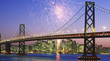 Fireworks Over The Bay, San Francisco, California screenshot