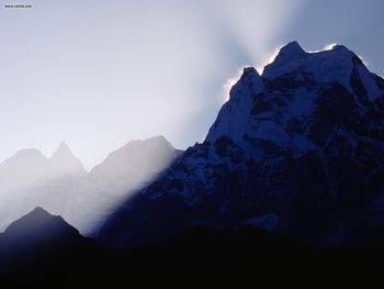 First Light Tamserku Khumbu Region Nepal screenshot