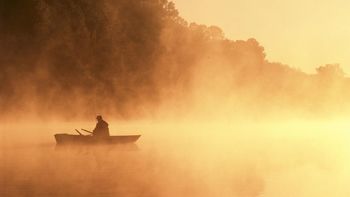 Fishing In The Rising Mist screenshot