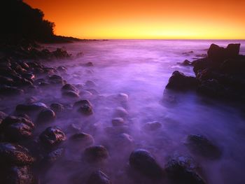 Flowing Surf After Sunset, Hawaii screenshot