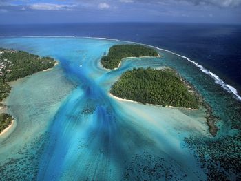Fluidity, Moorea Island From Above, French Polynesia screenshot