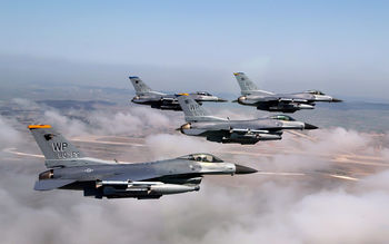 Formation of F 16 Fighting Falcons screenshot