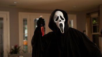 Ghostface in Scream screenshot