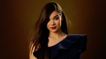 Hailee Steinfeld HD 2016 screenshot