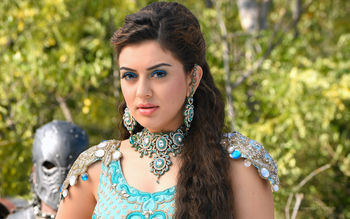 Hansika Motwani in Puli screenshot