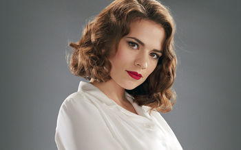 Hayley Atwell Peggy Carter screenshot