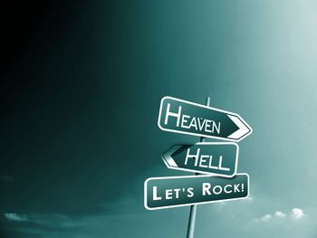 Heaven, Hell, Lets Rock! Sign screenshot