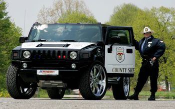 Hummer Police Car screenshot