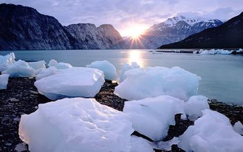 Ice On The River screenshot