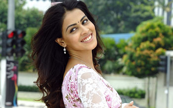 Indian Actress Genelia screenshot