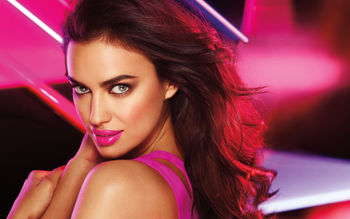 Irina Shayk Lipstick Makeup 4K 8K screenshot