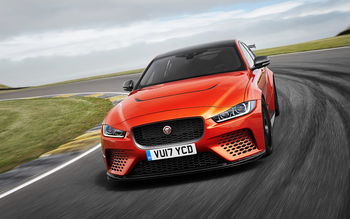 Jaguar XE SV Project 8 4K 2017 screenshot