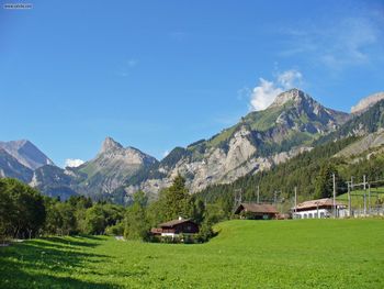 Kandersteg In Blue And Green screenshot