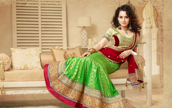 Kangana Ranaut in Traditional Saree screenshot