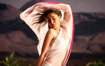 Kareena Kapoor Bollywood screenshot