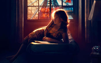 Kate Winslet Wonder Wheel 2017 screenshot