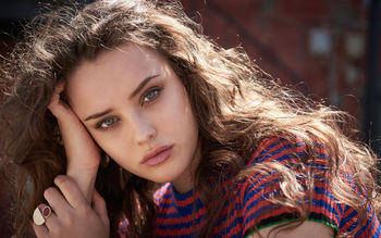 Katherine Langford HD screenshot