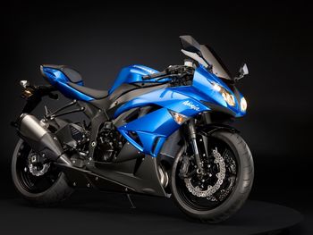 Kawasaki Ninja ZX 6R Blue screenshot