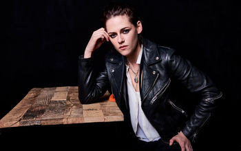 Kristen Stewart 4K 8K screenshot