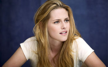 Kristen Stewart WideScreen screenshot
