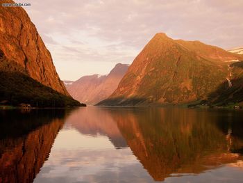 Lake Jostle Norway Scandinavia screenshot