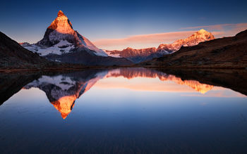 Lake Mountain Reflections screenshot