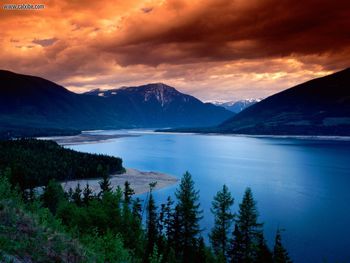 Lake Snow Mountain Upper Arrow Lake British Columbia Canada screenshot