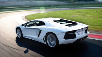 Lamborghini Aventador LP screenshot