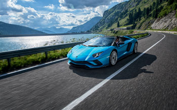 Lamborghini Aventador S Roadster 2018 screenshot