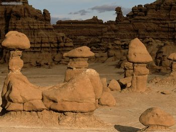 Land Of Goblins Goblin Valley State Park Utah screenshot