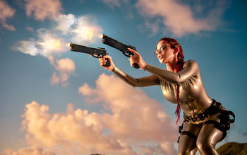 Lara Croft Cosplay screenshot