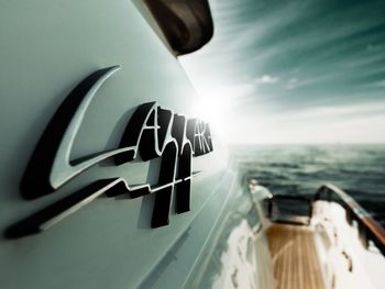 Lazzara Yachts LSX 75 screenshot